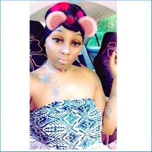 Meet your Posher, Tiara